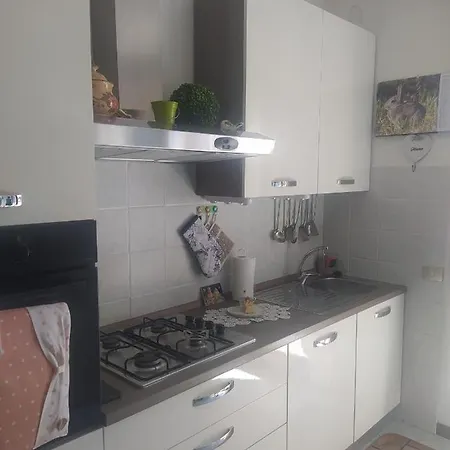 Alfredo And Anna Little House's